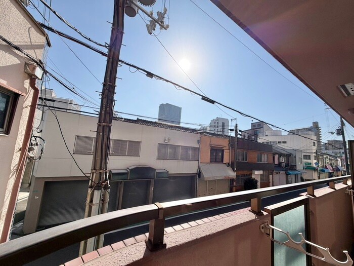 物件内観写真12　(室内からの展望)