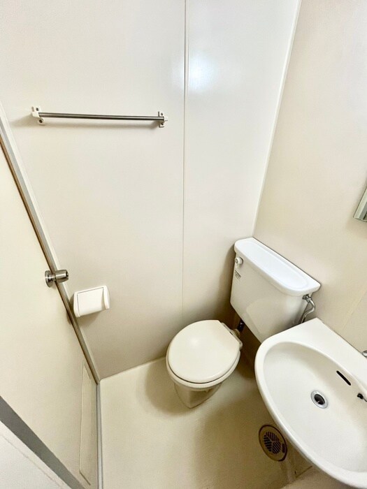 物件内観写真15　(トイレ)