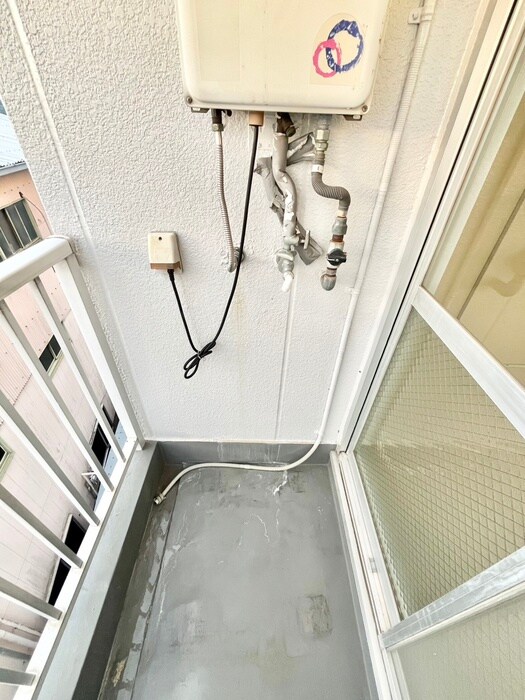 物件内観写真17　(洗濯機置場)