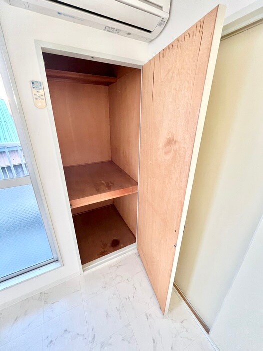 物件内観写真18　(収納)