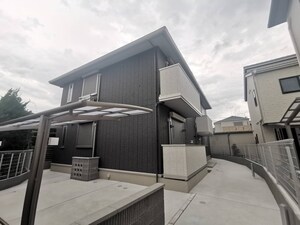 レケンス郡津外観写真