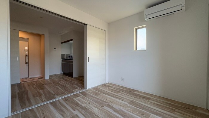 物件内観写真9　(居室)