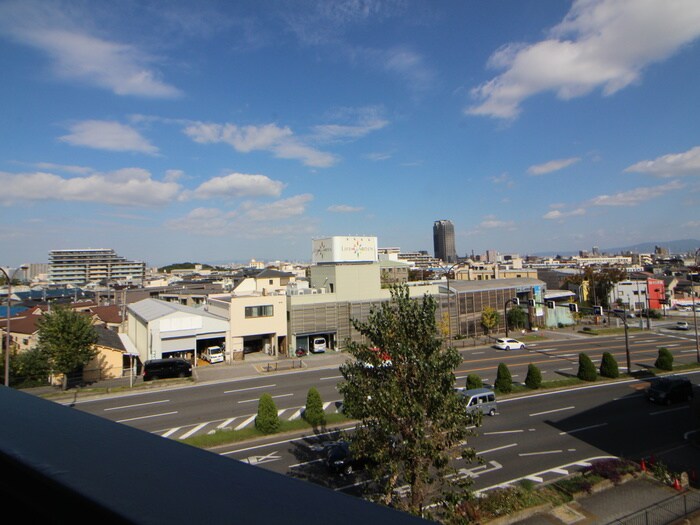 物件内観写真15　(室内からの展望)