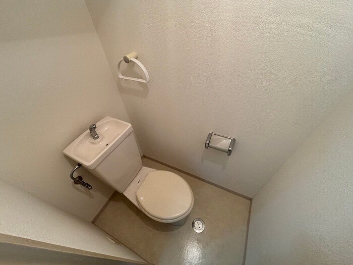 物件内観写真12　(トイレ)