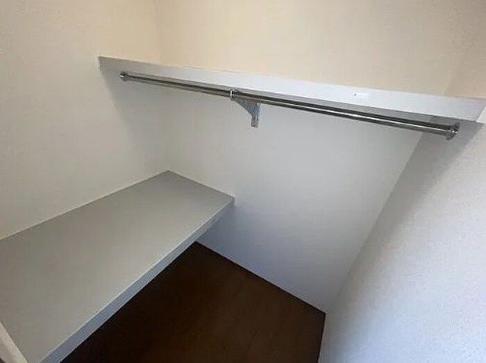 物件内観写真13　(収納)