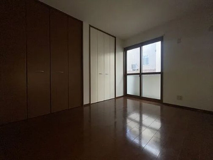 物件内観写真18　(居室)