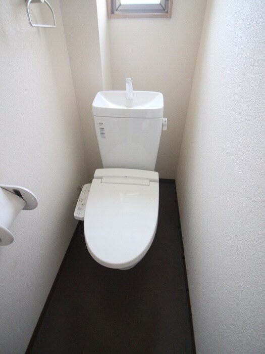 物件内観写真8　(トイレ)