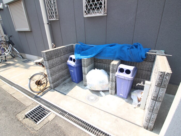 物件外観写真4　(建物設備)