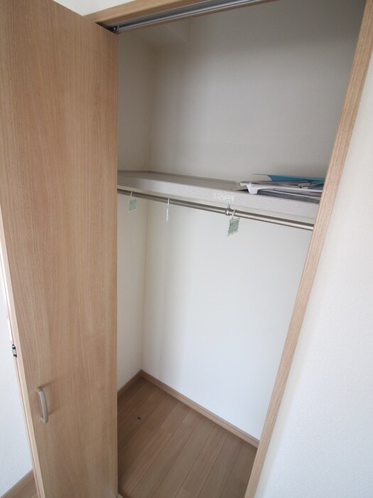 物件内観写真13　(収納)