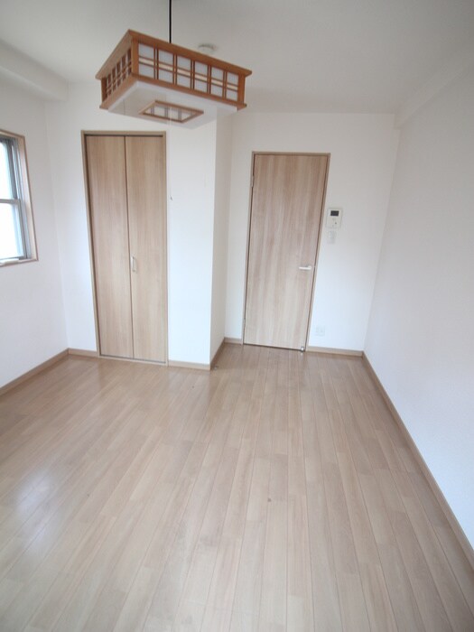 物件内観写真15　(居室)