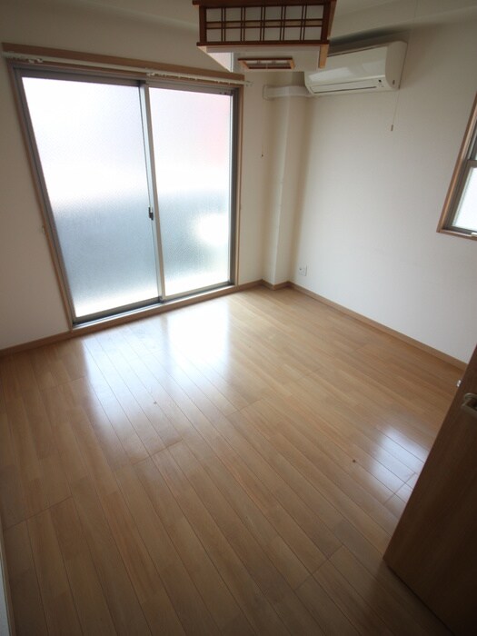 物件内観写真16　(居室)