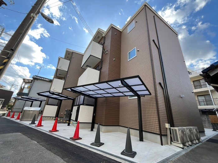 物件外観写真1　(外観写真)