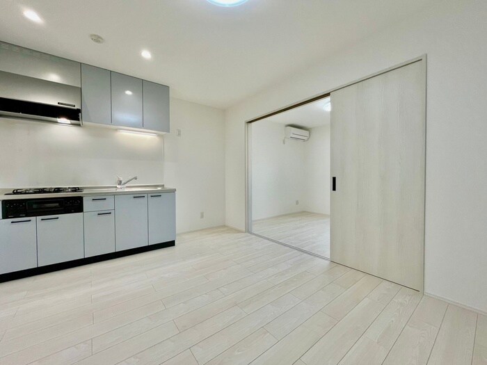 物件内観写真8　(居室)