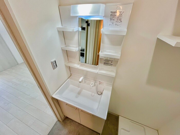 物件内観写真12　(洗面)