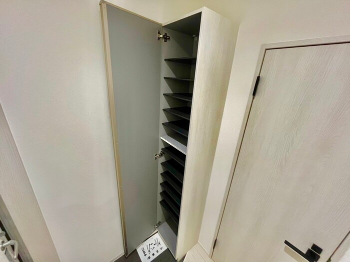 物件内観写真15　(収納)