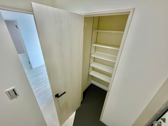 物件内観写真17　(収納)