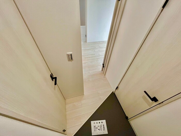 物件内観写真19　(廊下)