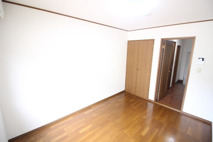 物件内観写真13　(居室)