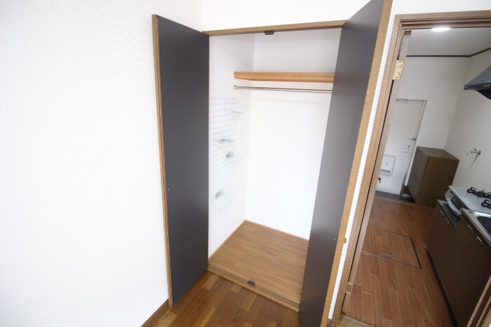 物件内観写真18　(収納)