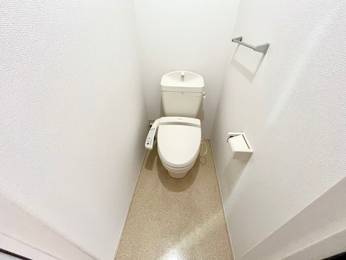 物件内観写真14　(トイレ)