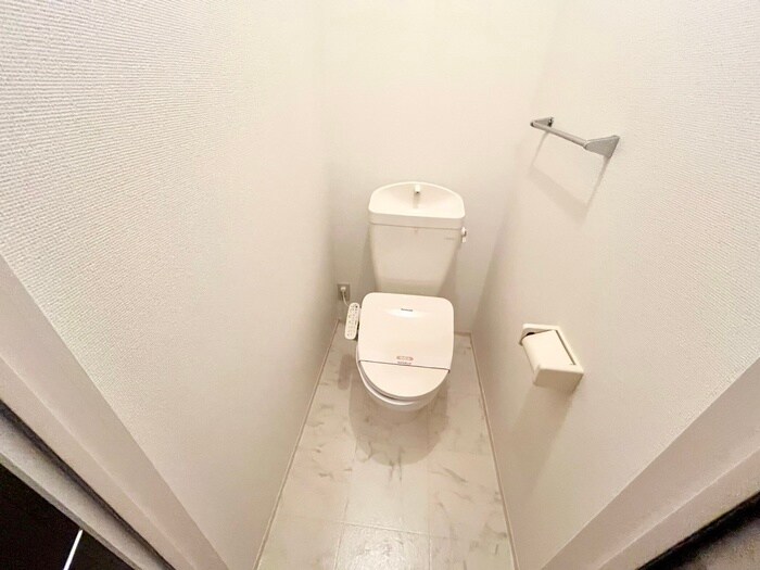 物件内観写真15　(トイレ)