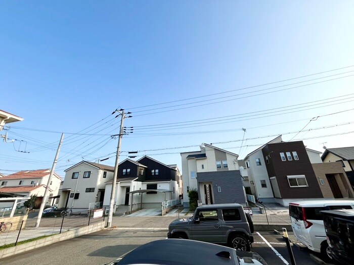 物件内観写真21　(室内からの展望)