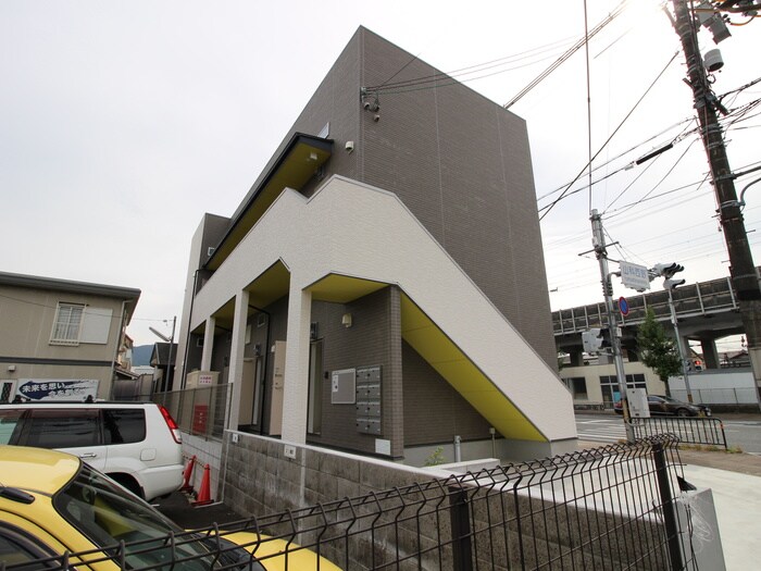 物件外観写真2　(外観写真)