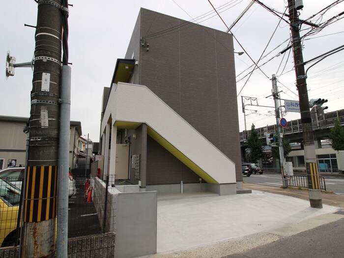 物件外観写真3　(外観写真)