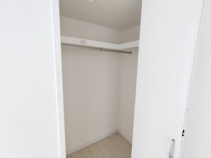 物件内観写真11　(収納)