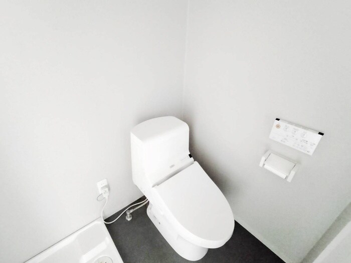 物件内観写真13　(トイレ)