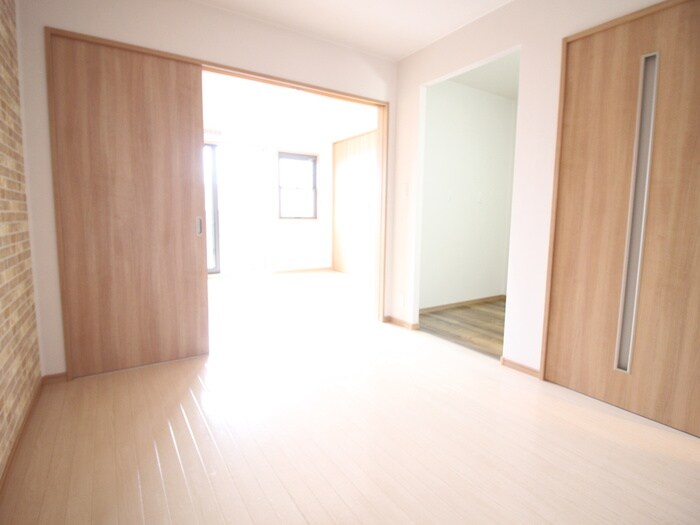 物件内観写真10　(居室)