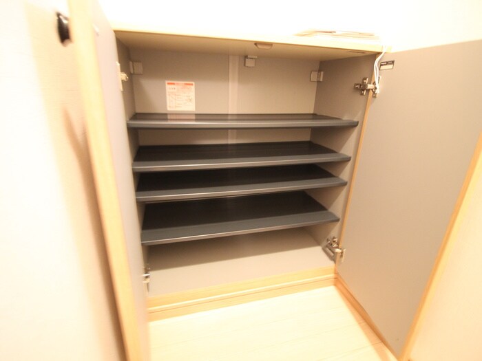 物件内観写真17　(靴箱)