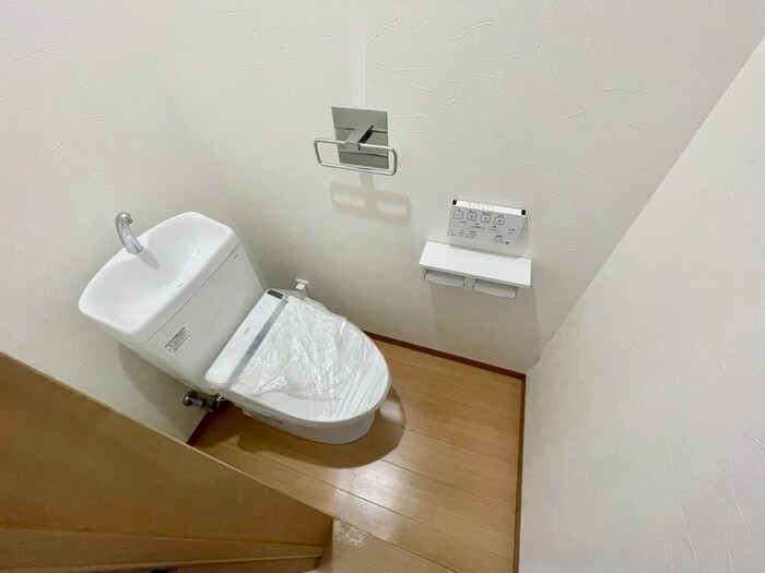 物件内観写真9　(トイレ)