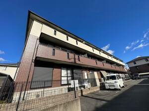 ウイングス梅美台外観写真