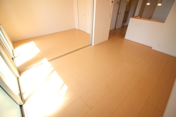 物件内観写真7　(居室)