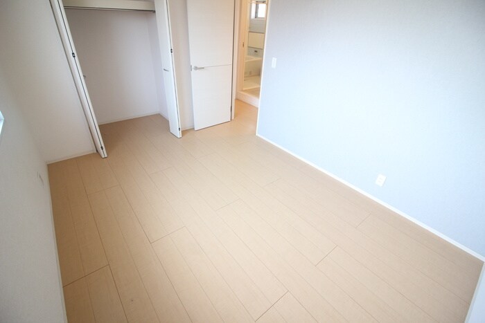 物件内観写真8　(居室)