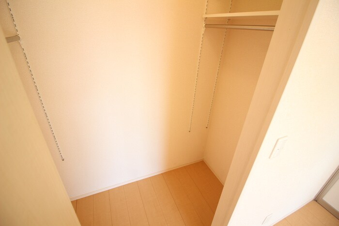 物件内観写真14　(収納)