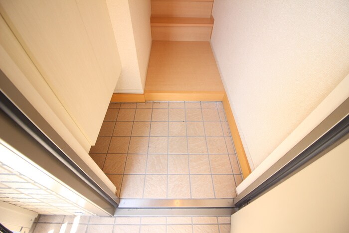 物件内観写真15　(玄関)