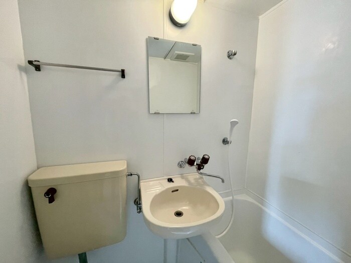 物件内観写真10　(洗面)