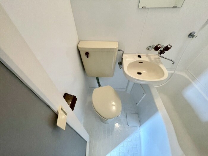 物件内観写真11　(トイレ)