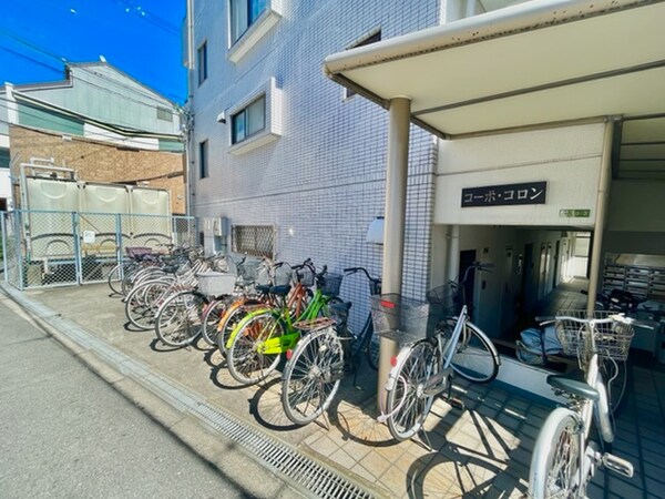 駐輪場