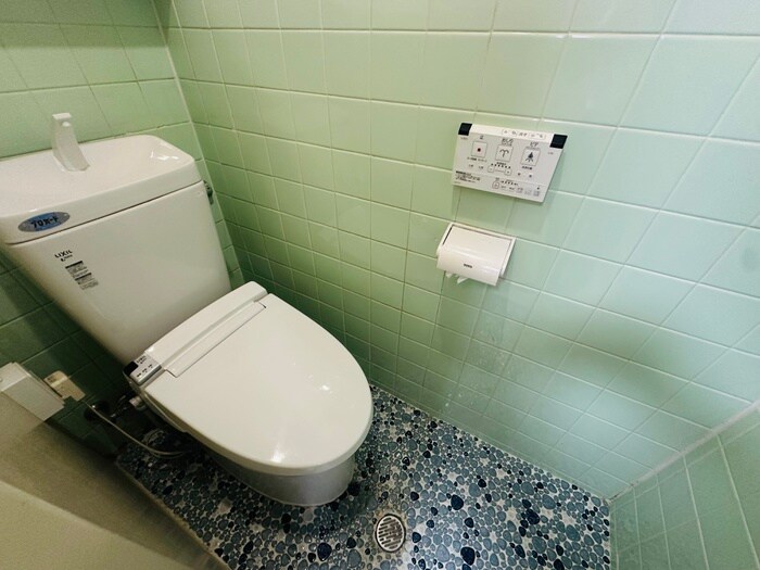 物件内観写真12　(トイレ)