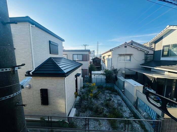 物件内観写真16　(室内からの展望)