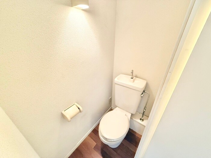 物件内観写真15　(トイレ)