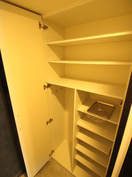 物件内観写真16　(靴箱)