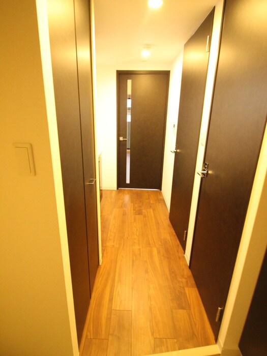 物件内観写真17　(玄関)