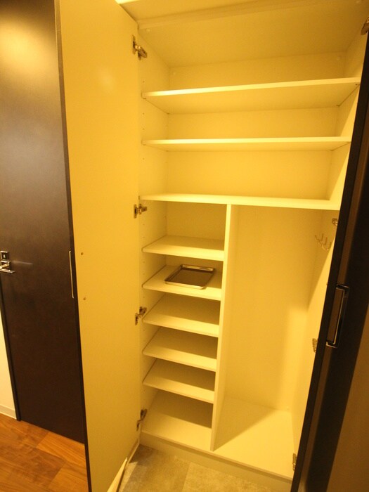 物件内観写真18　(靴箱)