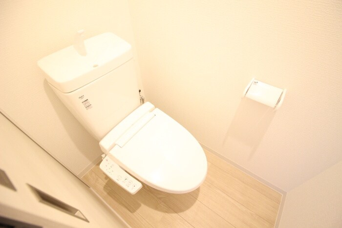 物件内観写真9　(トイレ)