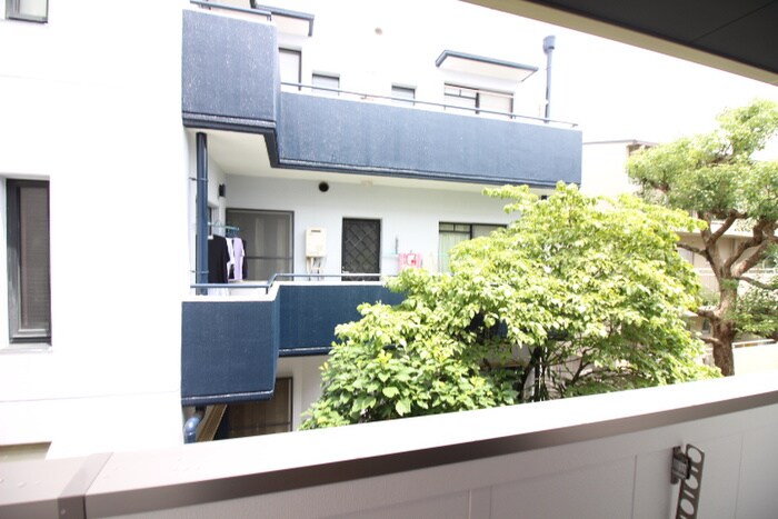 物件内観写真15　(室内からの展望)