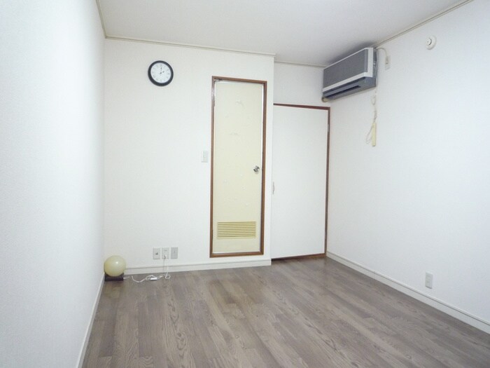 物件内観写真8　(内観写真)